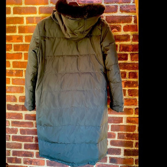 DKNY Black Long puffer insulated warm jacket fur hood winter coat L pockets EUC - Picture 2 of 5